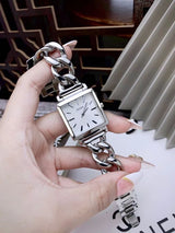 ساعة جيس للنساء W1029L1