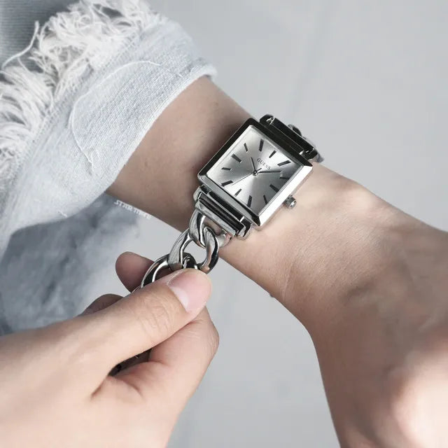 ساعة جيس للنساء W1029L1