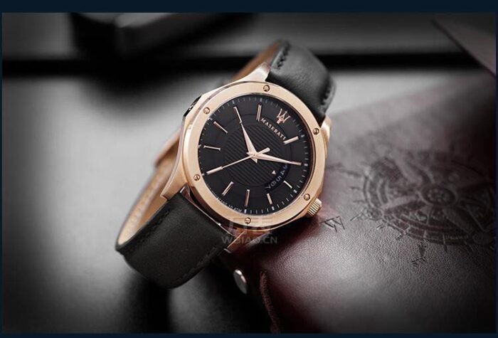 ساعة مازيراتي للرجال R8851127001