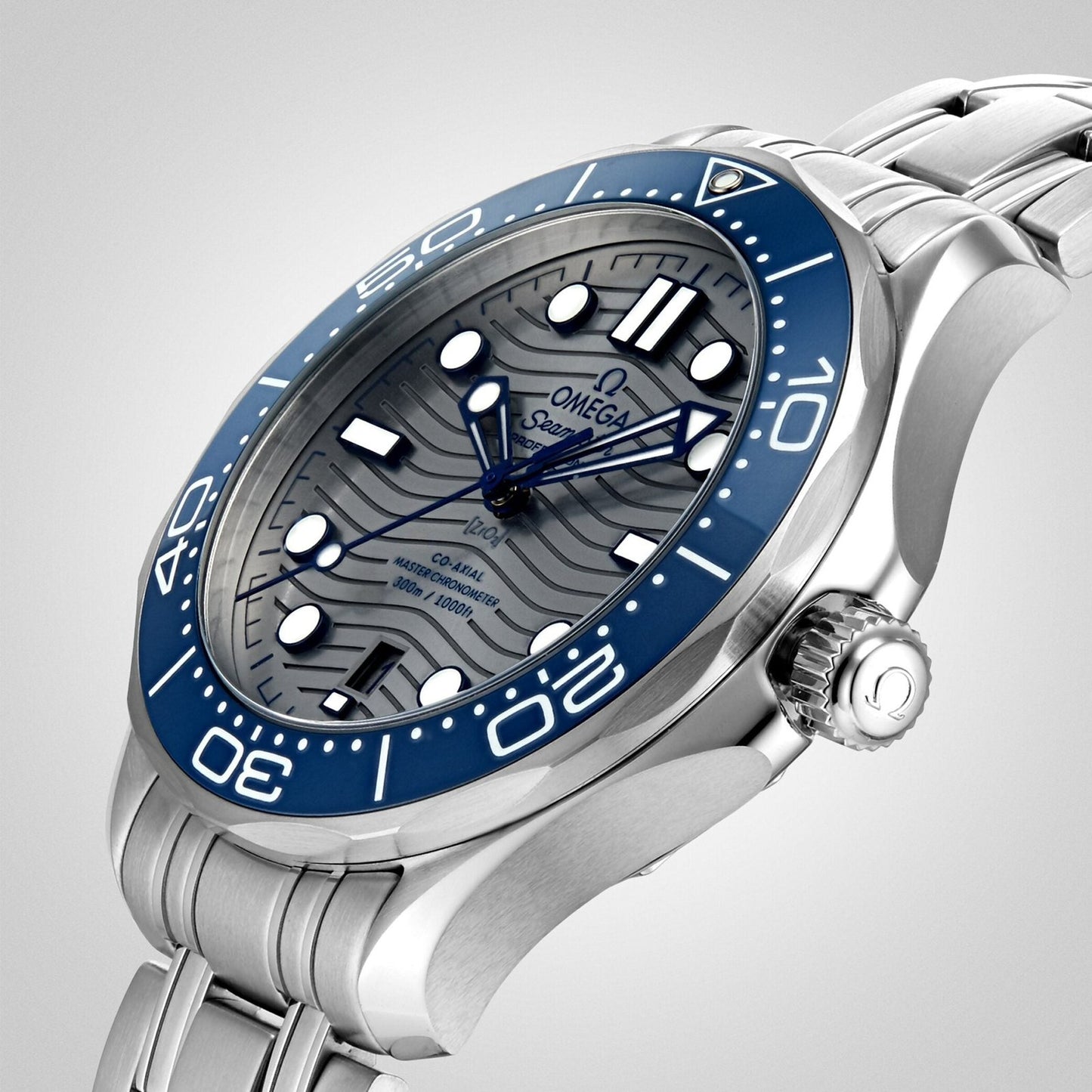 Omega Seamaster Diver 300M 42 mm, steel on steel