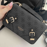 حقيبة كروسبودي نسائية من جيس Guess ، لون أسود فحمي ، موديل Hwsg87 44780