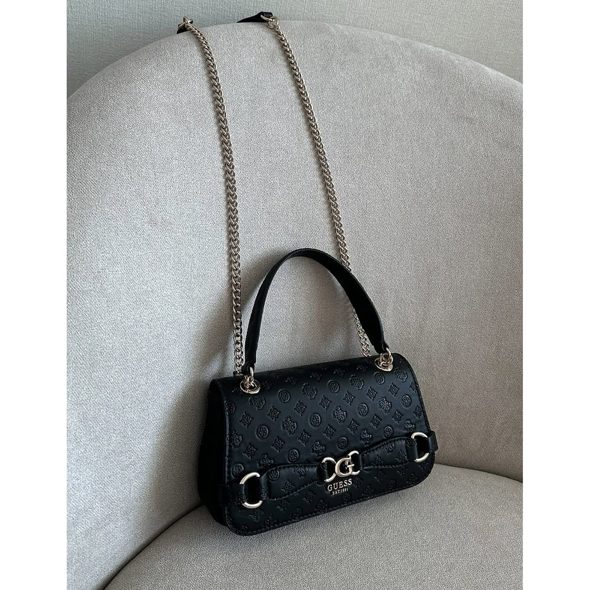 حقيبة كروس بودي سوداء من جيس Guess للنساء Hwpg9336210