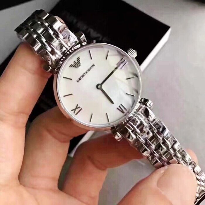 ساعة امبوريو ارماني للنساء AR1682